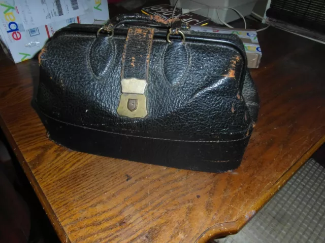 ANTIQUE Cowhide HardShell Leather Doctors Hand Bag Distressed Antique Medical
