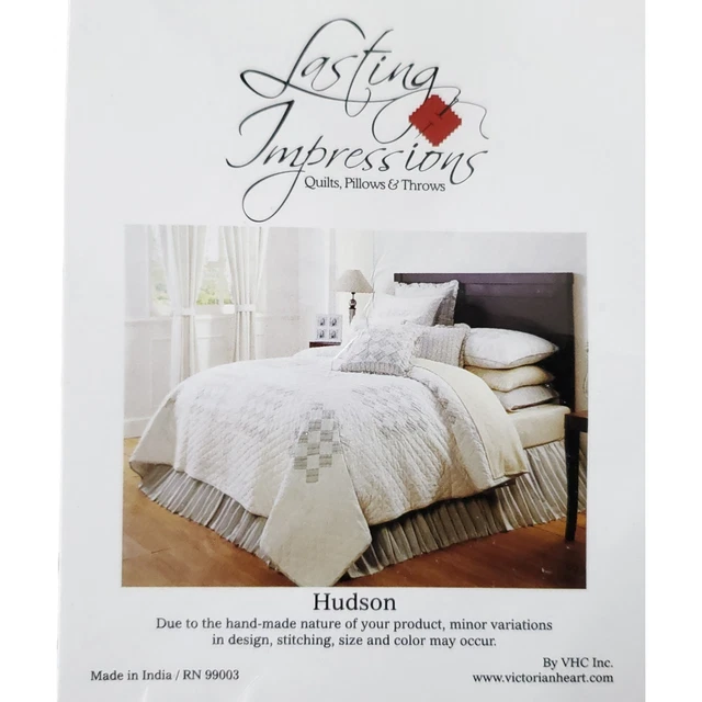 Falda cama King King Impresiones duraderas de la colección Victorian Heart Hudson nueva en paquete
