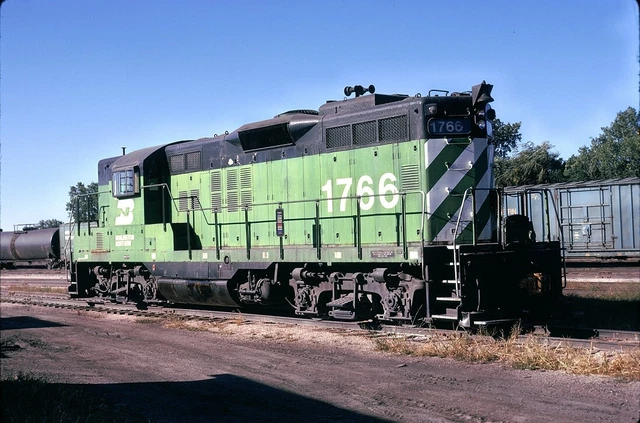 Burlington Northern (BN) - GP9 - #1766 - Original 35mm Slide.