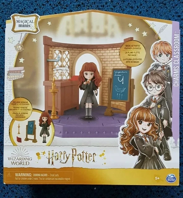 WIZARDING WORLD OF Harry Potter Magical Minis Charms Classroom Playset