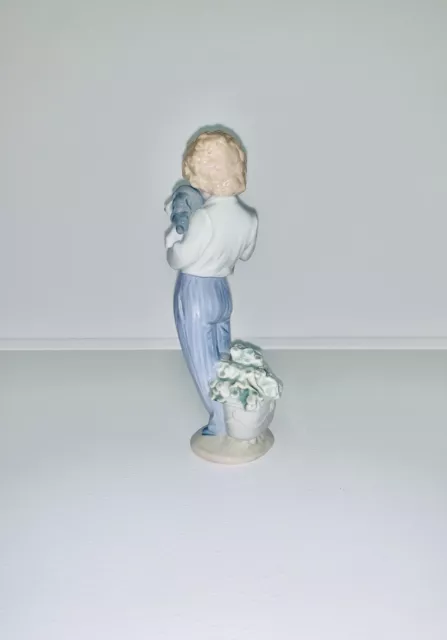 Lladro - My Buddy, 7609 porcelain figurine. Retired, Collectors Society 1989 3