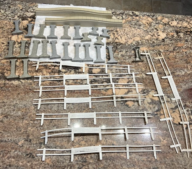 VINTAGE STROMBECKER SLOT Car Track PartsBridgesfencestrack risers