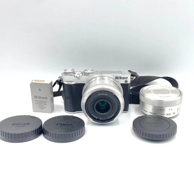Appareil Photo Hybride Nikon 1 J5 + Objectif 10-30mm - 20,8 MP, Vidéo 4K, Rapide 20 Im./s, écran Tactile