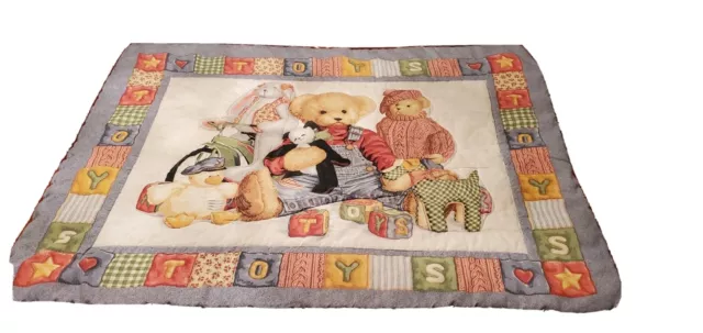 Daisy Kingdom Jean Azul Oso de Peluche Edredón/Manta Bebé/Niño Colgante de Pared Nurero