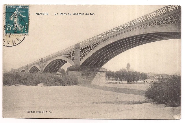 nevers , le pont du chemin de fer  --