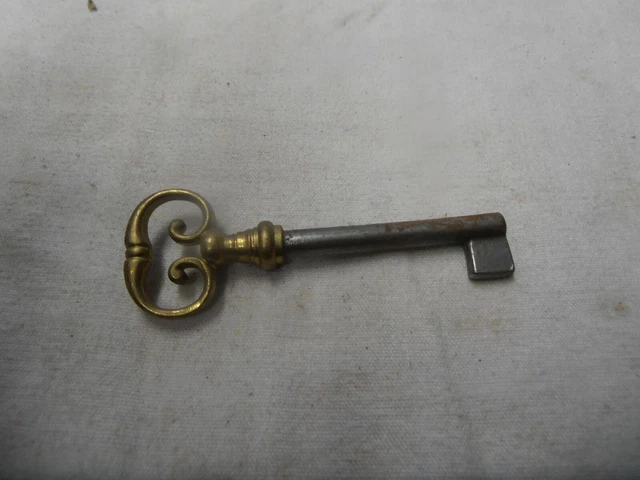 Broche Ancienne Porte-photo Style Rocaille - Bijou Vintage - Manque Le Fermoir