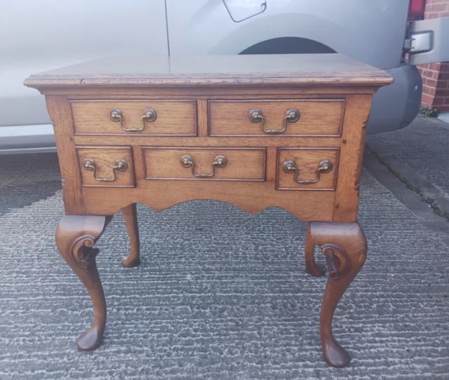 Good Quality Reproduction Queen Anne Style Lowboy.