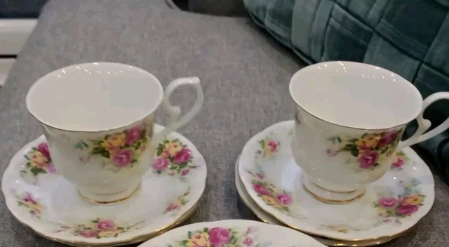 X ROYAL Wessex English Summer Roses Cups Saucers