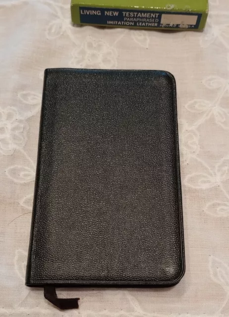 LIVING NEW TESTAMENT Paraphrased Pocket Size 1967 Black Cover by ...
