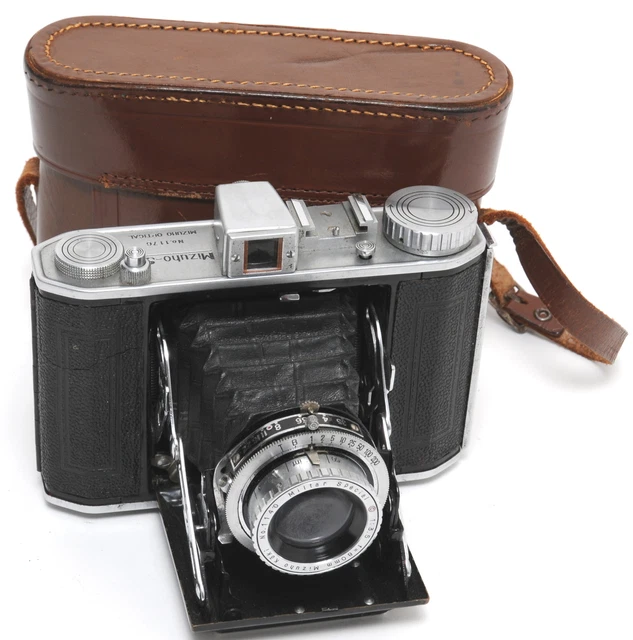 Mizuho-Six folding camera for 120 film w. Miltar 3.5/80mm NOTTESTED w. case tw