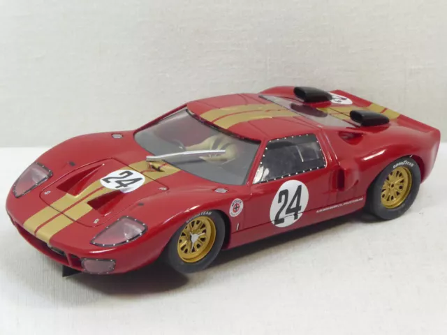 Slot.it 1:32 Ford GT40 No.24 Alan Mann Racing Sebring 1966 Ref.CA18A GUT (F0409)