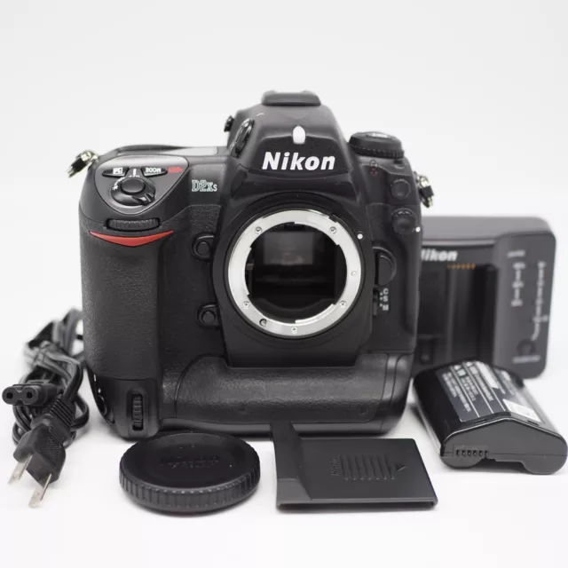 [ 96576 shots ] Nikon D D2Xs 12.4MP Digital SLR Camera (Body Only) [ Near Mint ]