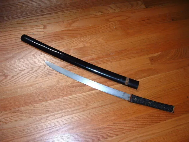 [GN1-04-3-19] Japanese Sword:  Signed Wakizashi Blade   Project Piece