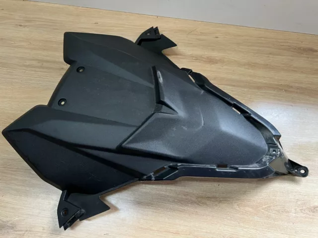 Un Cache Carenage Avant Plastique Yamaha 530 Tmax T-Max Sx 2017 2018 2019