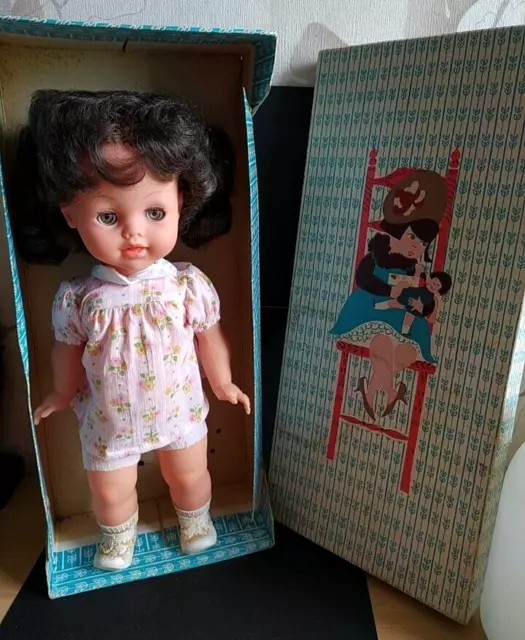 poupée ancienne Aurelie,  marque Furga Italie, années 70, dans sa boite