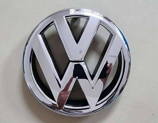 VW GOLF PLUS Front Bumper Bonnet Grille Chrome Vw Logo Badge 5K0853601C ...