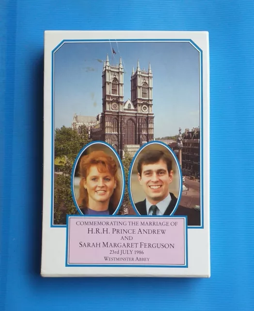 HOLY BIBLE Commemorating The Marriage of HRH Prince Andrew & Sarah Ferguson 1986 3