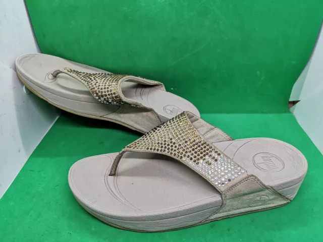 FitFlop Womens Flare 2 302-094 Tan Rhinestone Slip On Wedge Thong Sandals Size 7