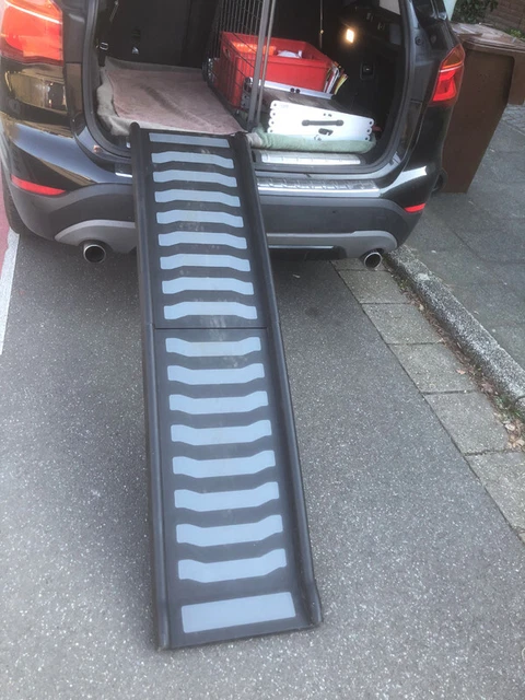 Hunderampe aus Kunststoff, auf ca, 1 meter zusammenfaltbar
