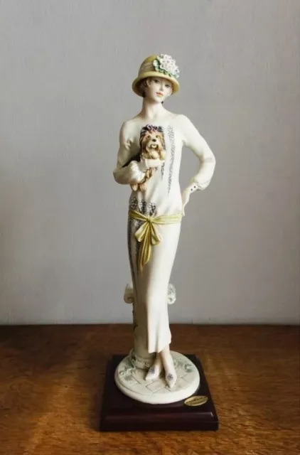 Giuseppe Armani LIMITED EDITION Porcelain Figurine Marjorie Lady Holds Dog 1160C