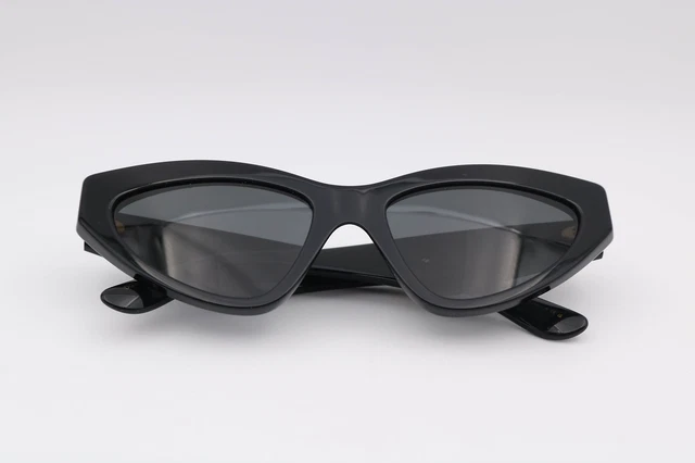 DOLCE & GABBANA DG6119 Black Cat Eye Butterfly Sunglasses  display picture 2