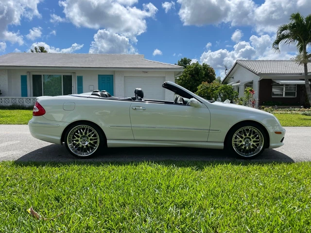 2004 Mercedes-Benz CLK-Class