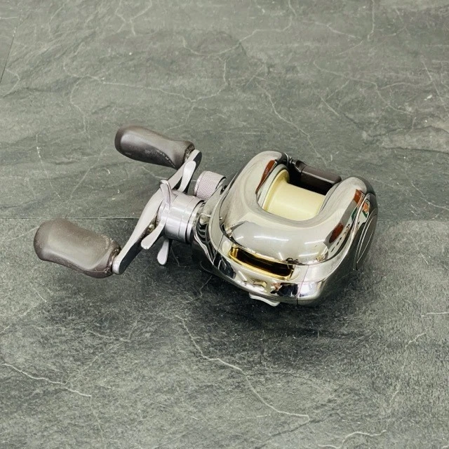 SHIMANO Scorpion ANTARES 右ハンドル RH220 Shimano Scorpion Antares RH220 Baitcasting Reel Rare First