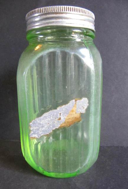 Anchor Hocking Green Glass Depression Hoosier Ribbed Shaker Jar 5" tall