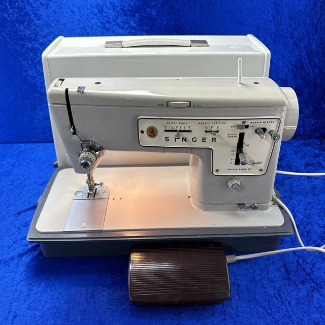 VINTAGE SINGER STYLIST Zig Zag Sewing Machine Model 457 Working Beige