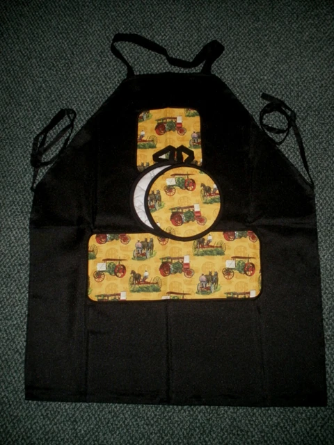 Case red tractor adult apron w/ 2 potholders