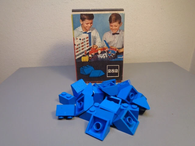 LEGO SYSTEM DENMARK Vintage 1960'S Sloping Roof Bricks Set 282 Very ...