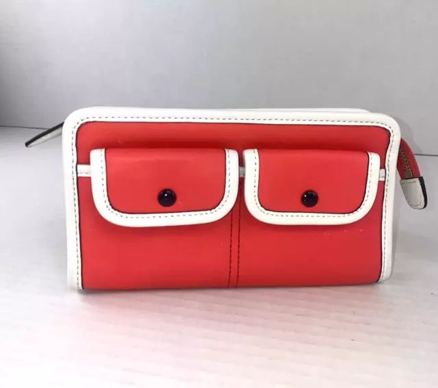 New Coach Zippy Wallet Legacy Glove Leather Bright Coral Snow White 48885  W16