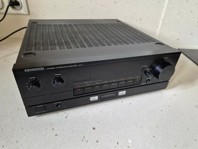 Ampli Hi Fi KENWOOD A-71 integrated stereo amplifier 1987 - 2 x 45 W / 8hms -