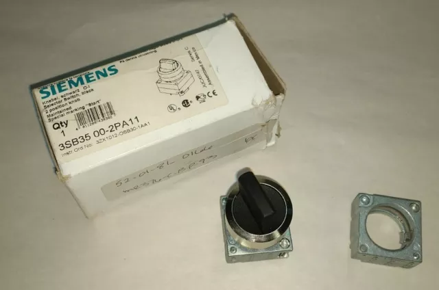 Siemens - 3SB35 00-2PA11 - Selector Switch - black  - 2 position knob - New