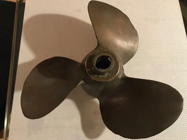 Antique/Vtg Michigan 3 Blade Brass Propeller SMC 638 Shaft Notched
