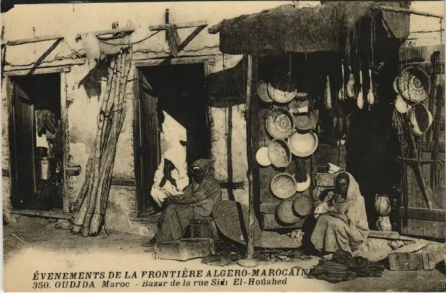 CPA AK MOROCCO OUDJDA SIDI El-Houahed Street Bazaar (31189)