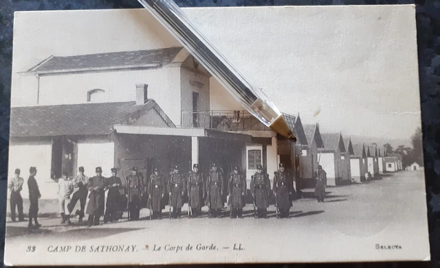 01 Camp de Sathonay. Les Bleus à l'exercice