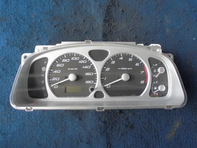 GM 2002 Tachimetro 3410070H10 [Usato] [PASKU122596]