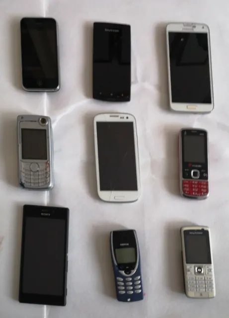 Job lot of phones for spares and repairs