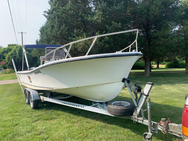 boat privateer 21.5 ft, open fisherman, no motor, with trailer