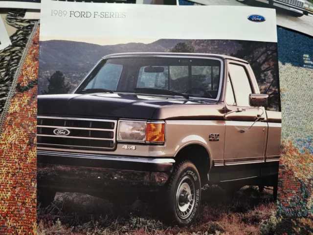 NOS 1989 Ford F-Series Pickup Truck Dealer Showroom Sales Brochure