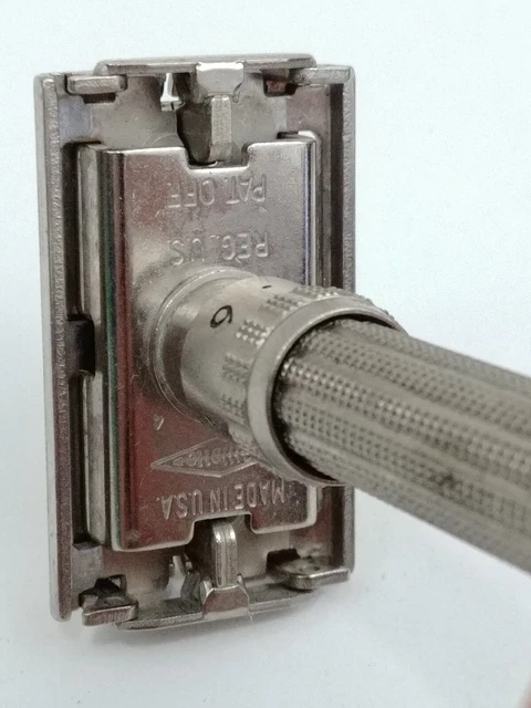 Vintage Gillette DE Safety Razor Slim Adjustable 1-9 TTO Twist Open USA K-4 1965 11
