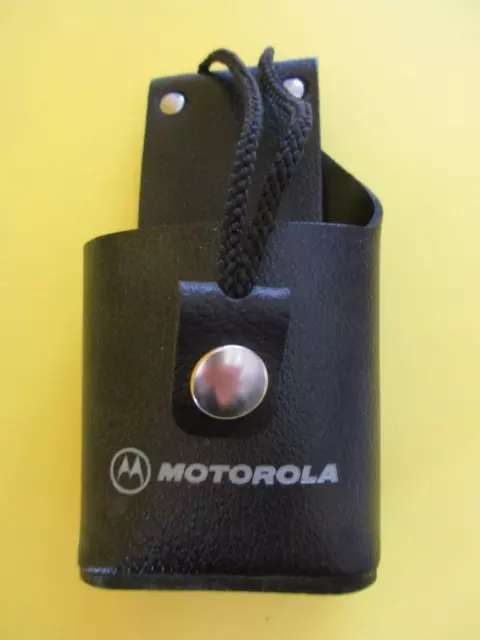 (1x) MOTOROLA HLN9556A Hard Leather Sheath Case Snap Loop 2-way RADIO Made USA