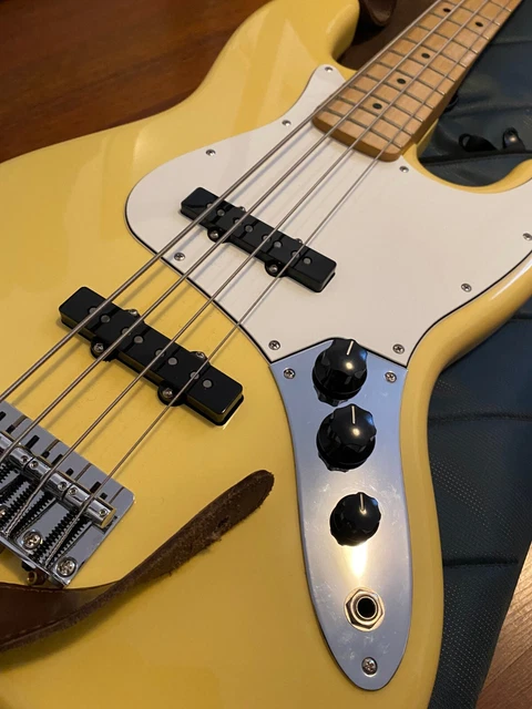 Guitare basse - Fender Jazz Bass Buttercream