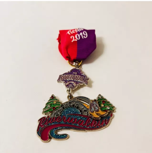 2019 San Antonio Viva Fiesta Medal Pin TEXAS Riverwalk Boots Rare HTF