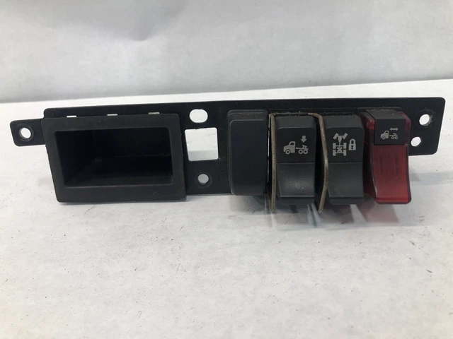 2012-2024 Kenworth T680 SWITCH PANEL Dash Panel - Used