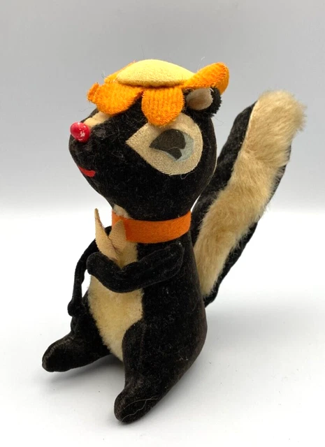 VINTAGE DAKIN DREAM Pets Orange Hat Flower Velvet Velour Skunk Stuffed