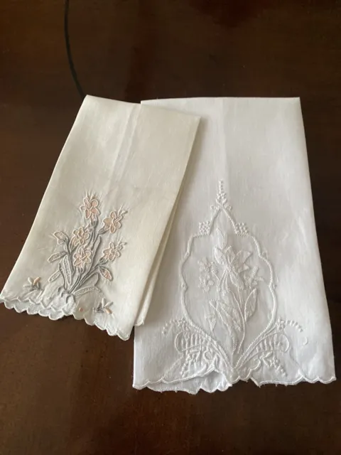 VTG MADEIRA Embroidery/Applique~ Fingertip TOWELS~ White ~ Lot/2 "AS IS"