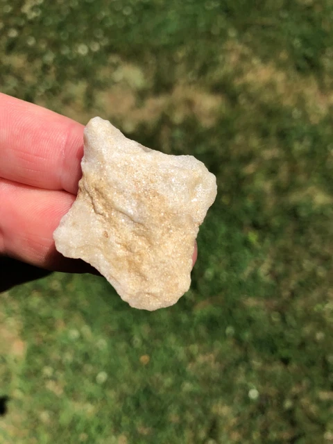 PERFORATOR: G8:  Arkansas: Sugar Quartz:   AUTHENTIC ARCHAIC ARROWHEAD!