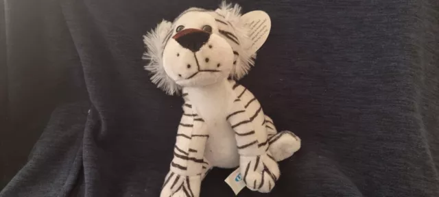 ITM LEISURE PLUSH WHITE TIGER 21cm tall with tags